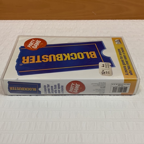 Blockbuster Movie Party Game by Big Potato Games - Picture 3 of 15